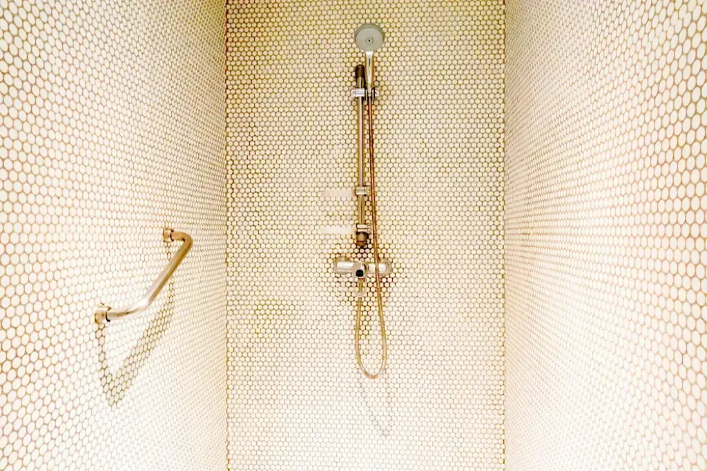 Top Tips for Prioritizing Well-Being in Older Age 3